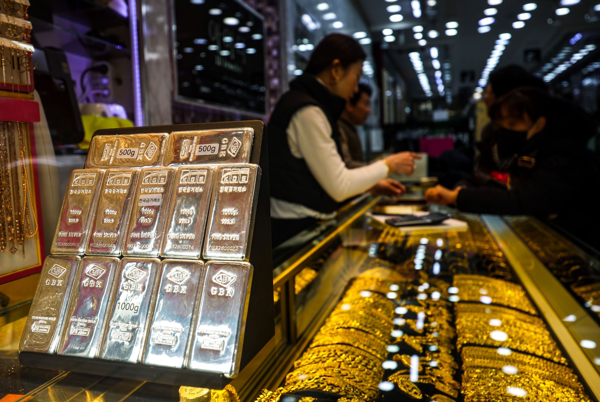 국제 금값 사상 첫 5,000달러 돌파… 글로벌 금융 질서의 대격변