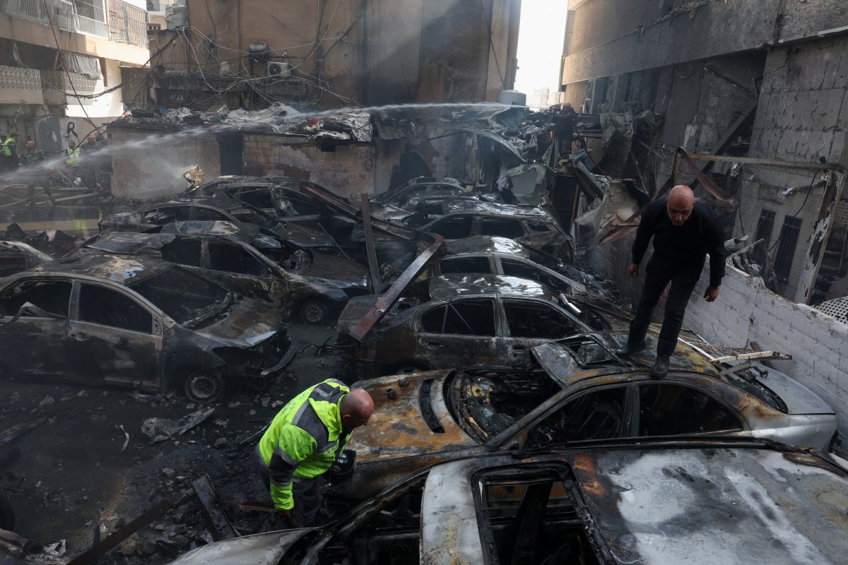 이스라엘, 레바논 전역 대규모 공습…최소 254명 사망